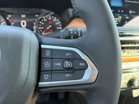 Used 2025 Jeep Compass Limited AWD/4WD image 20