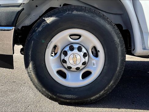 New 2024 Chevrolet Express 3500 w/ Power Convenience Package image 12