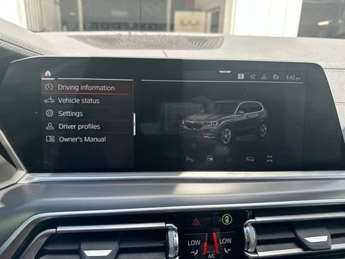 Used 2021 BMW X5 xDrive40i AWD/4WD image 28