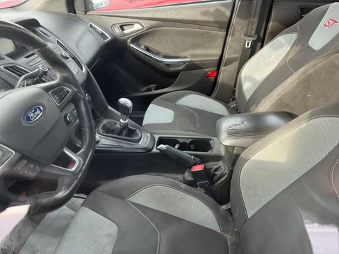 Used 2017 Ford Focus ST image 28