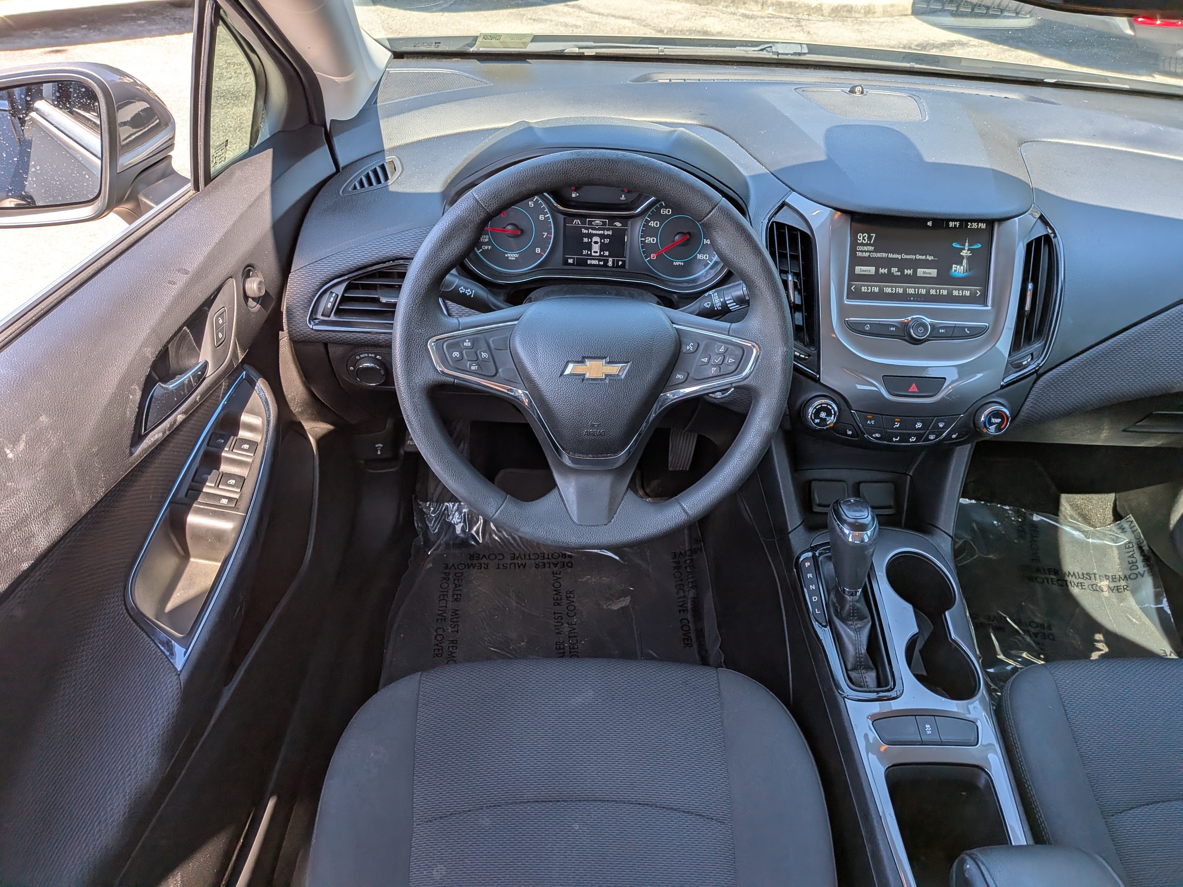 Used 2018 Chevrolet Cruze LT w/ Convenience Package FWD image 17
