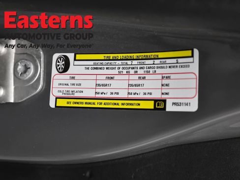 Used 2023 Chrysler Pacifica Touring-L FWD image 35
