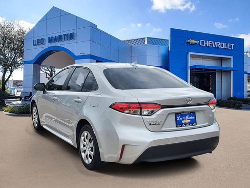 Used 2024 Toyota Corolla LE FWD image 4
