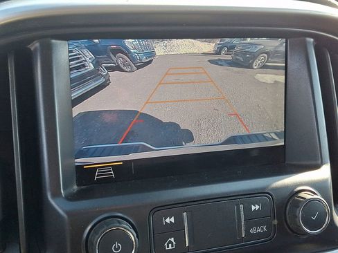 Used 2020 Chevrolet Colorado LT w/ Safety Package image 17