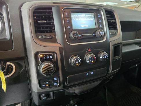 Used 2018 RAM 1500 Express w/ Black Ram 1500 Express Group AWD/4WD image 20
