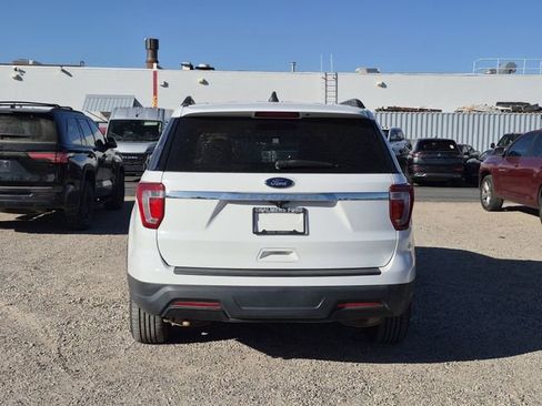 Used 2018 Ford Explorer FWD image 9