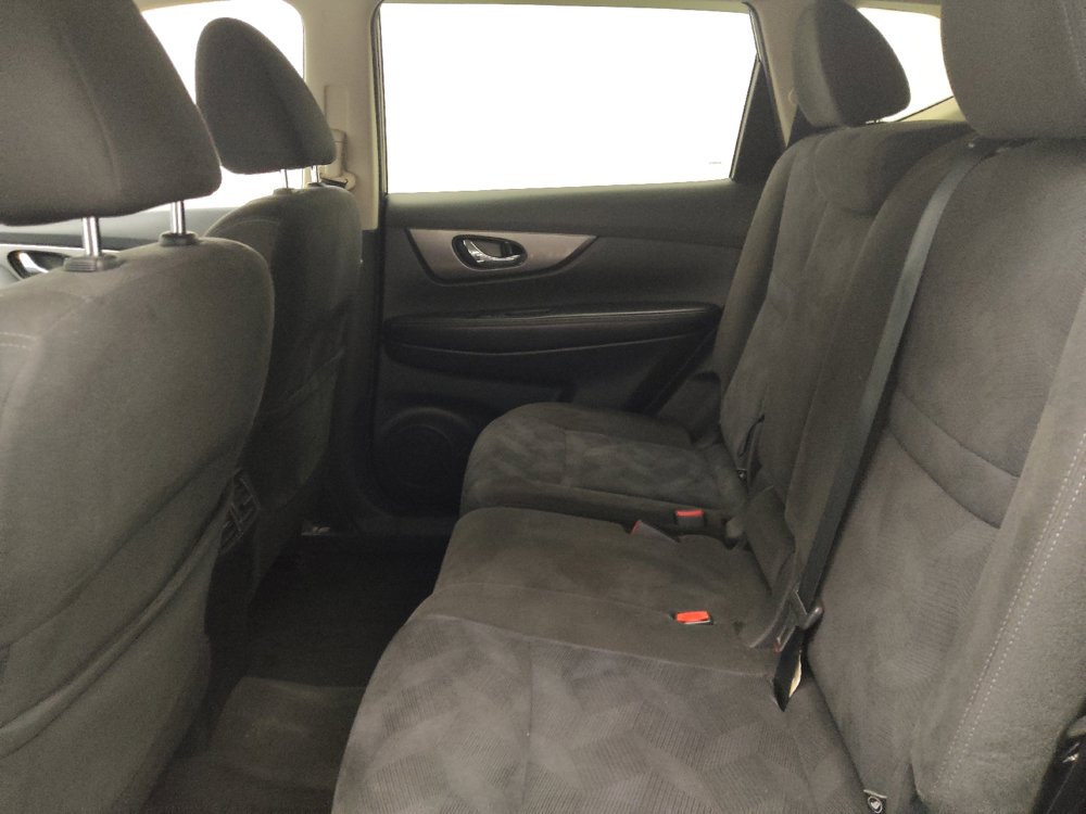 Used 2015 Nissan Rogue SV AWD/4WD image 18