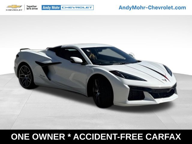 Used 2023 Chevrolet Corvette Z06 w/ Chrome Exterior Badge Package RWD image 3