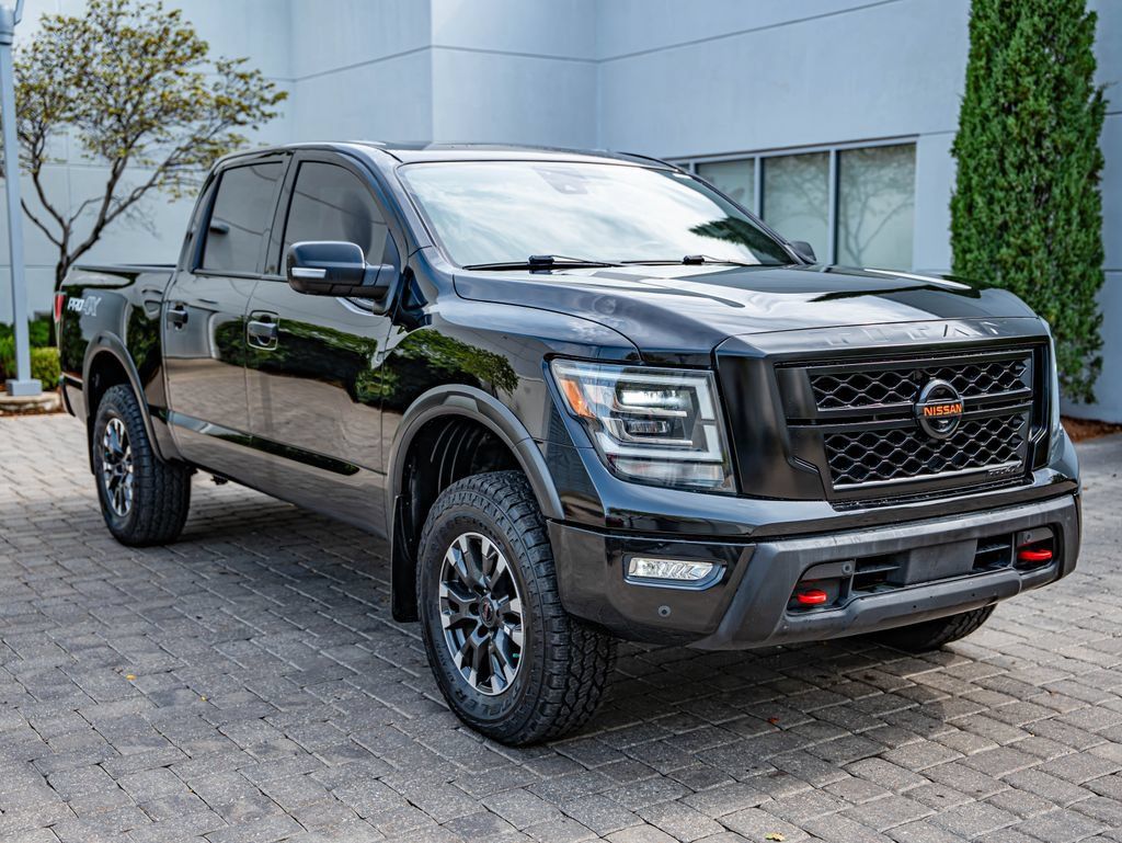 Used 2022 Nissan Titan PRO-4X w/ Pro-4x Convenience Package AWD/4WD image 3