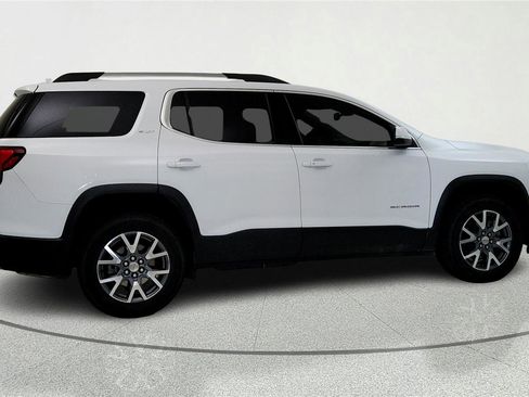 Used 2023 GMC Acadia SLT AWD/4WD image 4