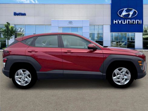 New 2026 Hyundai Kona SE image 9