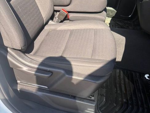 Used 2022 GMC Sierra 1500 SLE image 13