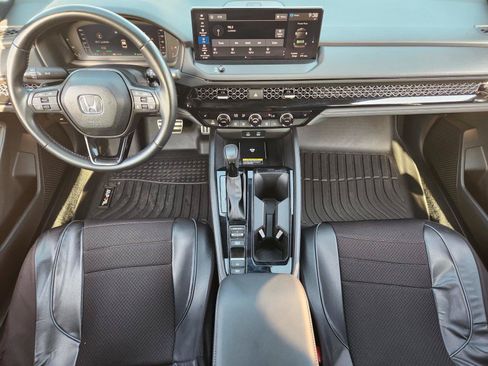 Used 2025 Honda Accord Sport image 21