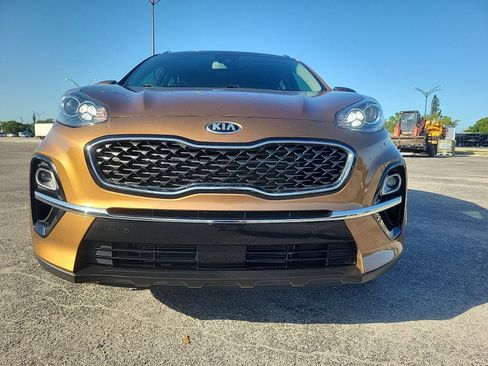 Used 2020 Kia Sportage EX w/ EX Technology Package FWD image 4