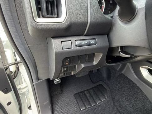 New 2026 Nissan Frontier SV w/ Tow Package AWD/4WD image 30