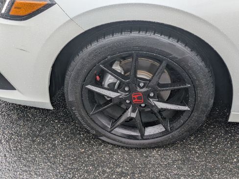 Used 2024 Honda Civic EX-L image 13