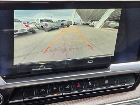 Used 2023 Chevrolet Silverado 1500 LT image 21