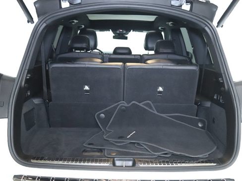 Used 2023 Mercedes-Benz GLS 450 4MATIC image 33