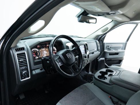 Used 2018 RAM 2500 Big Horn image 42