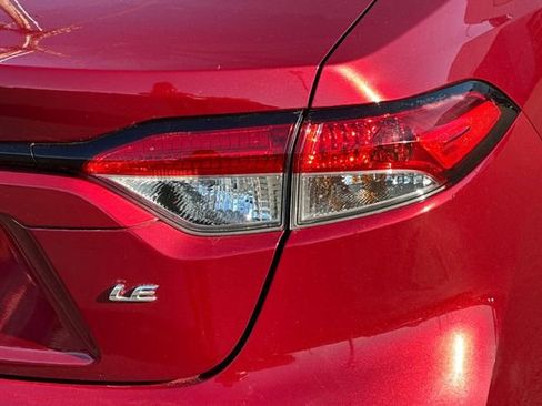 Used 2024 Toyota Corolla LE image 31