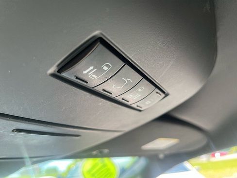 Used 2017 Dodge Grand Caravan SXT FWD image 33