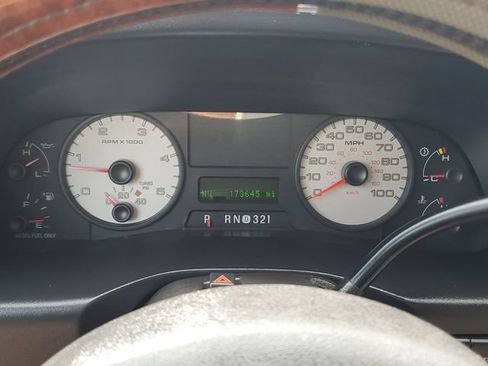 Used 2005 Ford F350 XLT AWD/4WD image 15
