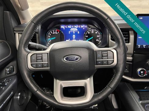 Used 2024 Ford Expedition XLT image 9