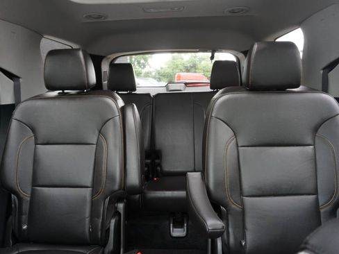 Used 2021 Chevrolet Traverse RS AWD/4WD image 35