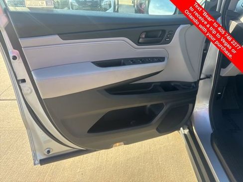 Used 2024 Honda Odyssey EX-L image 17
