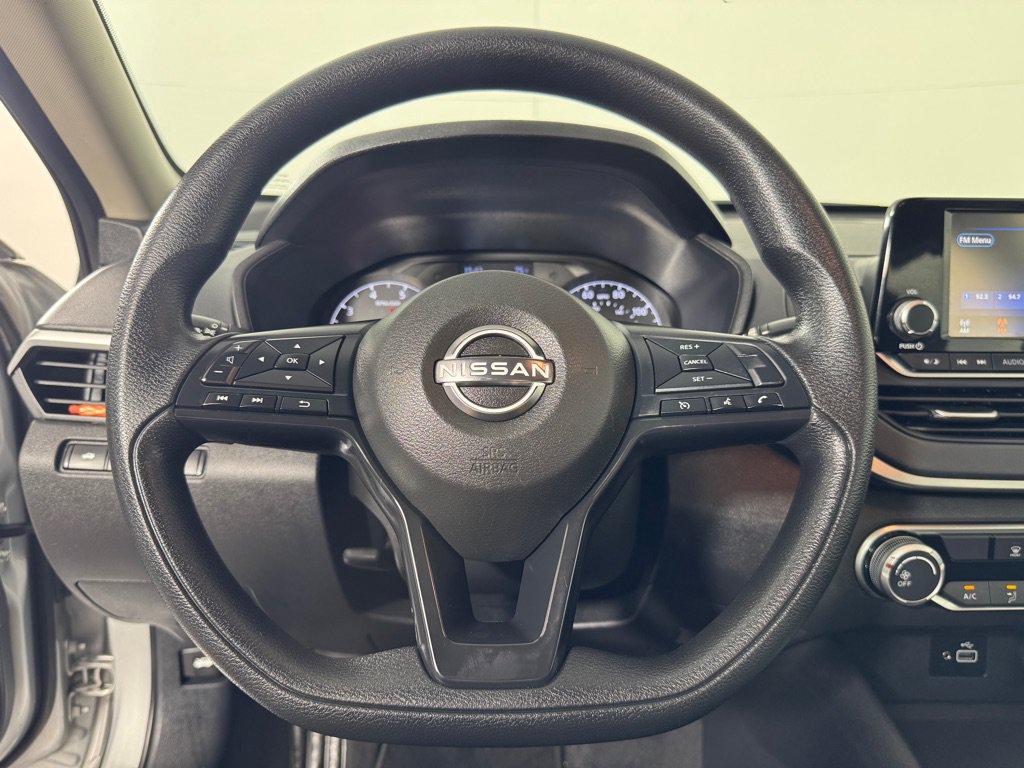 Used 2024 Nissan Altima 2.5 S FWD image 12