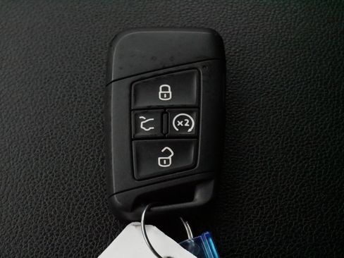 Certified 2023 Volkswagen Atlas SE image 31