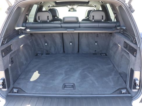Used 2025 BMW X5 M60i image 9