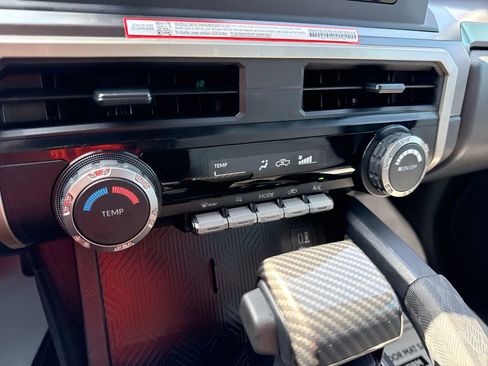 Certified 2025 Toyota Tacoma SR5 image 17