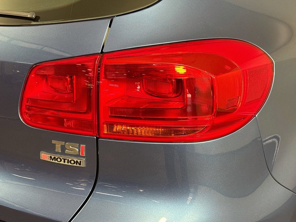 Used 2018 Volkswagen Tiguan Limited w/ Premium Package AWD/4WD image 31