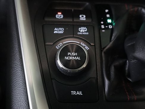 Used 2023 Toyota RAV4 SE w/ Weather & Moonroof Package AWD/4WD image 18