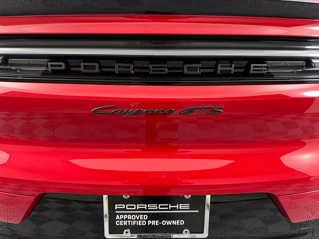 Used 2026 Porsche Cayenne GTS AWD/4WD image 14