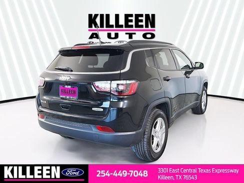 Used 2024 Jeep Compass Latitude AWD/4WD image 9