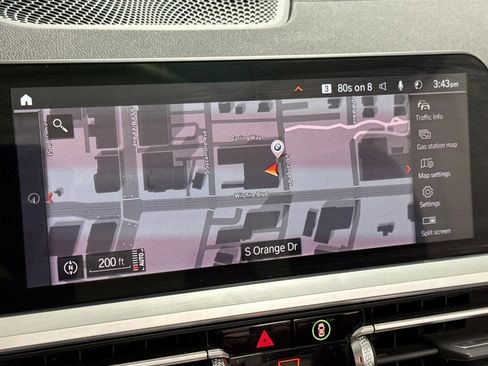 Used 2023 BMW M440i Convertible w/ Premium Package image 23