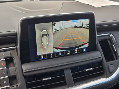 Used 2023 Chevrolet Tahoe Z71 w/ Luxury Package image 19