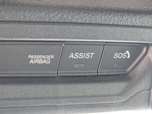 Used 2024 Jeep Wrangler Unlimited Sahara AWD/4WD image 7
