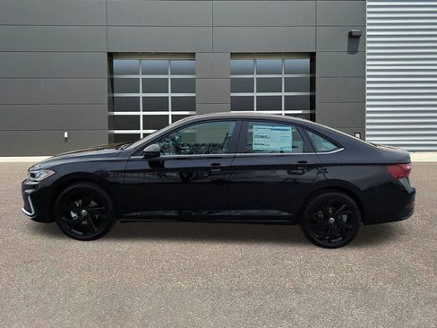 New 2026 Volkswagen Jetta SE FWD image 4