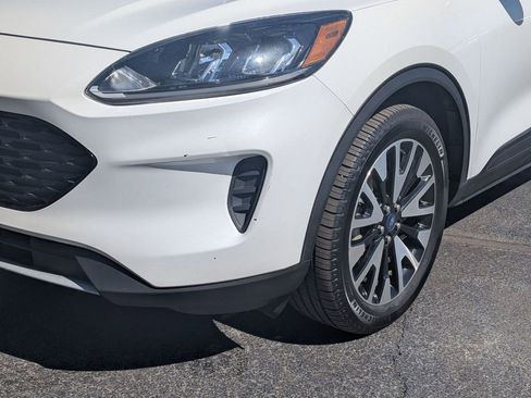 Used 2020 Ford Escape SE Sport AWD/4WD image 3