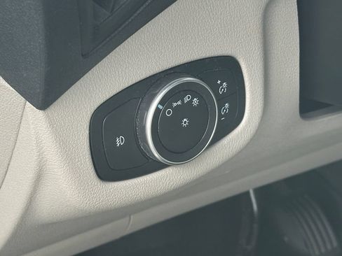 Used 2020 Ford Transit Connect Titanium FWD image 22