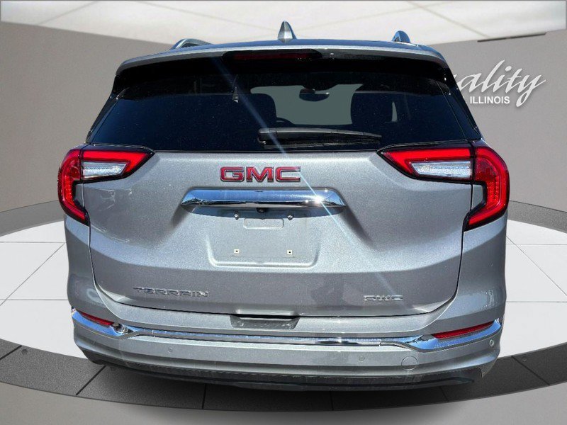 Used 2023 GMC Terrain Denali w/ Denali Premium Package AWD/4WD image 5
