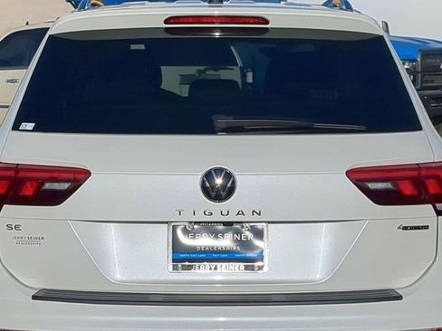 Used 2023 Volkswagen Tiguan SE image 15