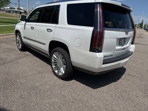 Used 2018 Cadillac Escalade Platinum image 6