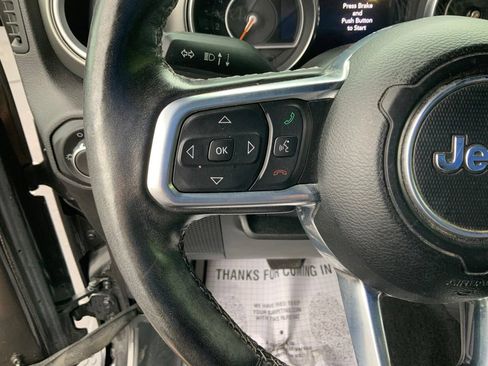 Used 2021 Jeep Wrangler Unlimited Sahara w/ Cold Weather Group AWD/4WD image 19