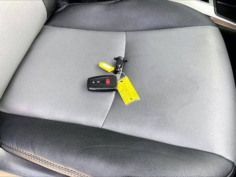 Used 2023 Toyota 4Runner SR5 Premium w/ Moonroof Package image 15