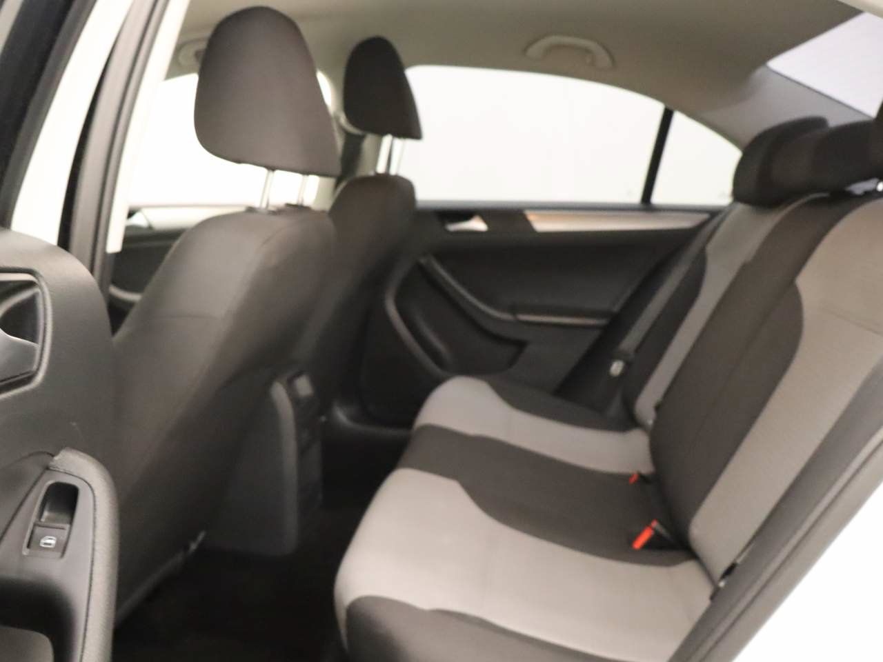 Used 2017 Volkswagen Jetta S FWD image 16