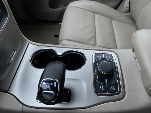 Used 2014 Jeep Grand Cherokee Overland w/ Advanced Technology Group image 21